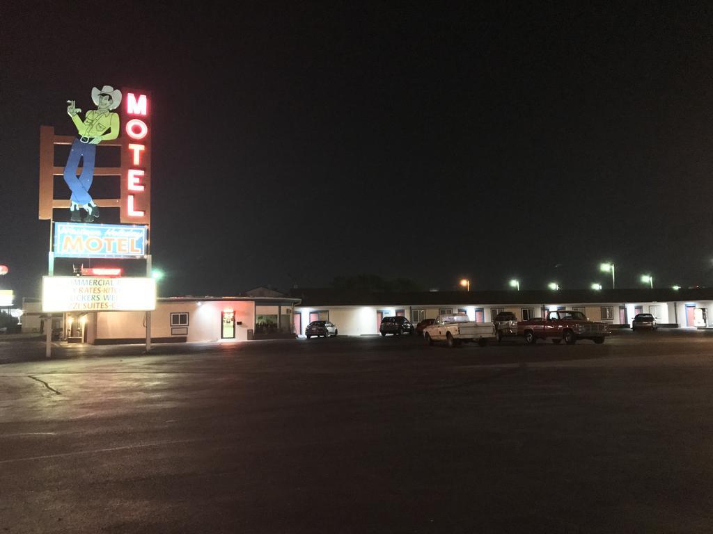 Western Holiday Motel Wichita Exterior foto