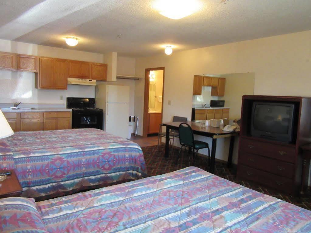 Western Holiday Motel Wichita Exterior foto