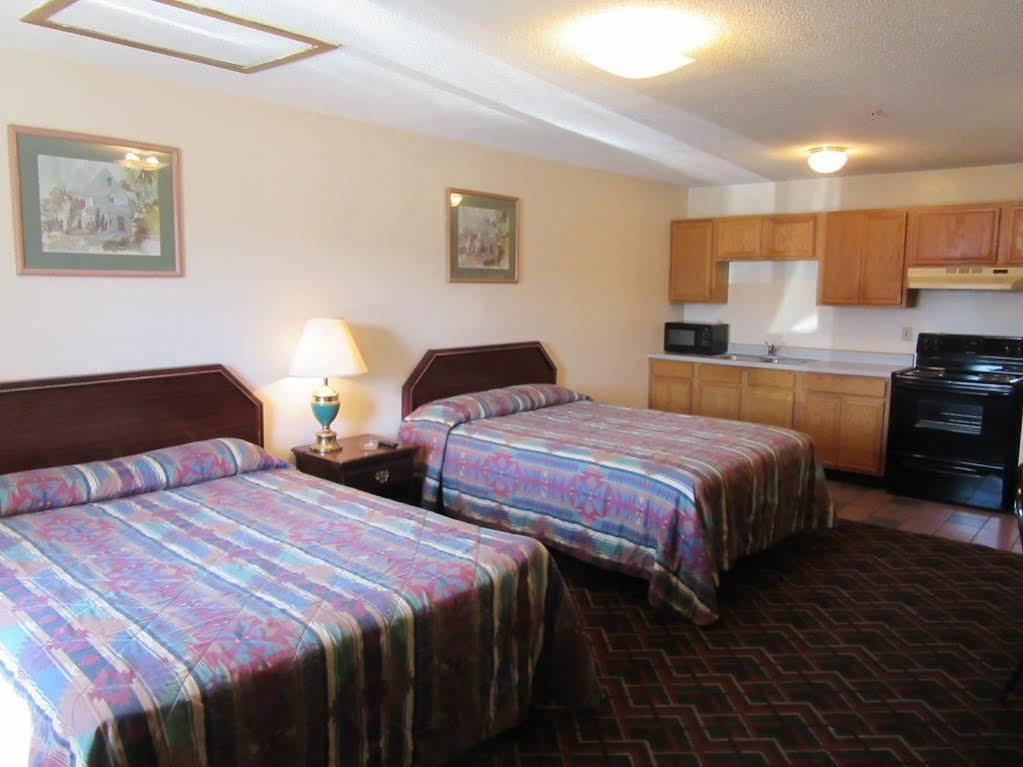 Western Holiday Motel Wichita Exterior foto